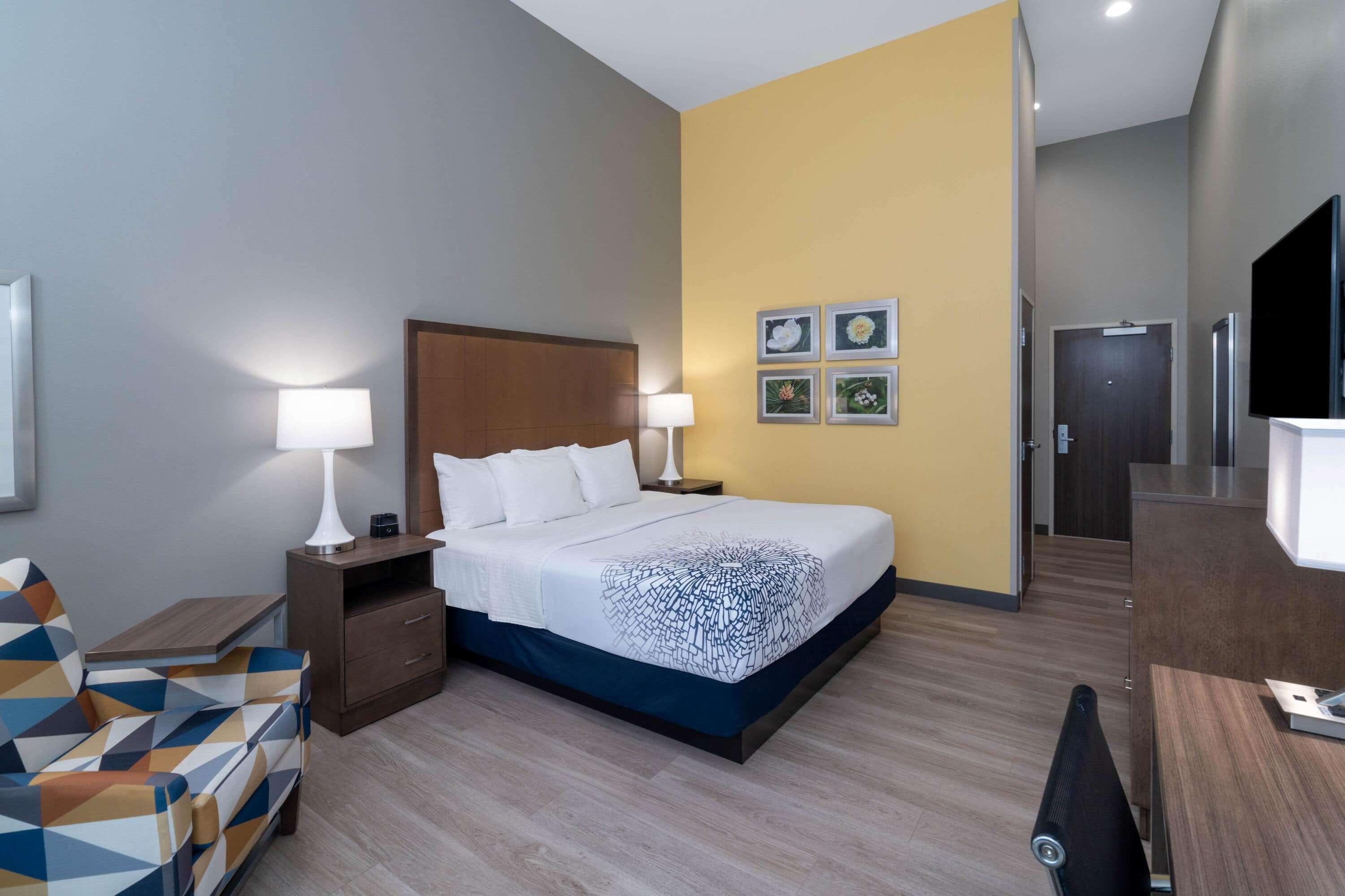La Quinta & By Wyndham Hotel